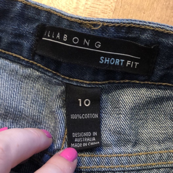 Billabong Short Fit Denim Shorts - Picture 4 of 4